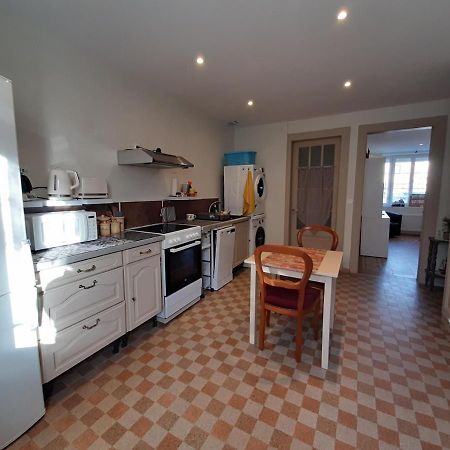Le Plain Pied Sur Place Le Mêle-sur-Sarthe Εξωτερικό φωτογραφία