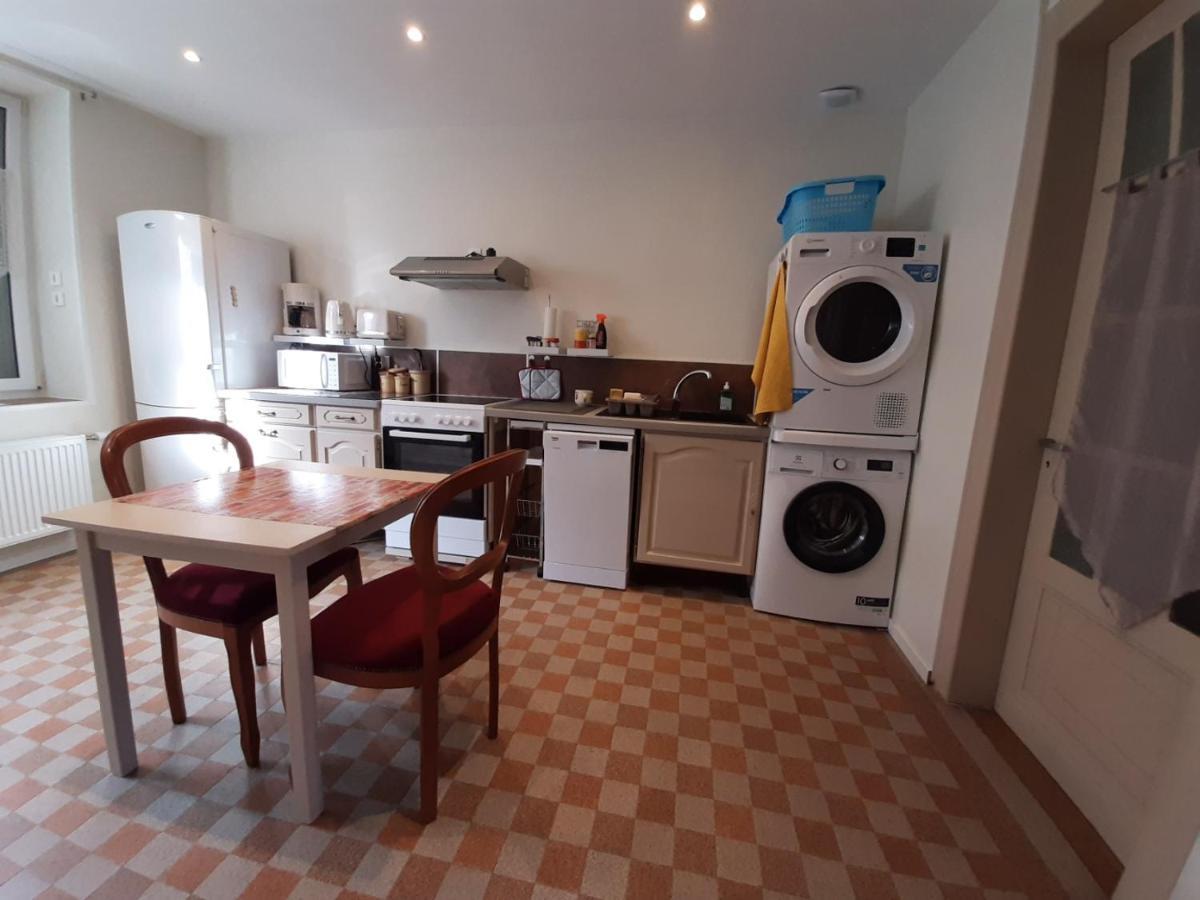 Le Plain Pied Sur Place Le Mêle-sur-Sarthe Εξωτερικό φωτογραφία